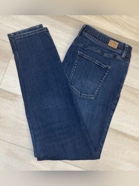 LL Bean Women's Size 16 Bean Flex Skinny Leg
Favorite Fit Mid Rise Jeans 33x30